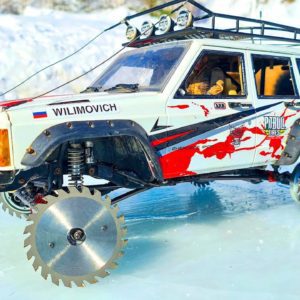 JEEP Cherokee RC 4x4 Axial SCX10 Saw Blade Wheels on ICE