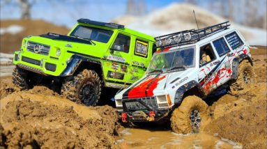 RC Cars MUD BATTLE Jeep 4x4 VS Mercedes G63 6x6 - What is the BEST?