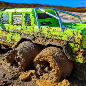 RC car challenge: Mercedes, Land Rover on remote control OFF Road adventures