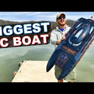 Most POWERFUL & BIGGEST RC Boat in our Collection! - Pro Boat Blackjack 8s