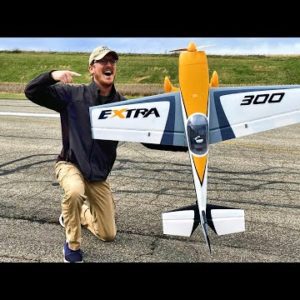 Incredible Video: 3D RC Plane Extra 300 Shows its Insane Ability
