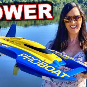 BEST PERFORMANCE Brushless RC Speed Boat! - Pro Boat UL-19 30" Hydroplane