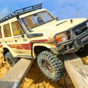 Land Cruiser 76 RGT EX86190 | RC Car OFF Road 4x4 Action | Wilimovich