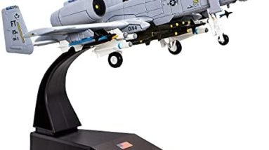 1/100 A-10 Thunderbolt II Warthog Attack Plane（Painted Version） Metal Fighter Military Model Diecast Plane Model for Collection or Gift