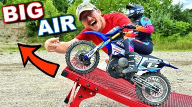 WORLD'S BEST New RC Motorcycle gets HUGE AIR! - Losi Promoto-MX