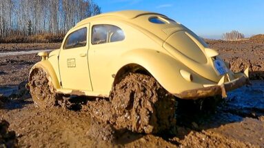 Sticky Situations: Kommandeurwagen Beetle and Suzuki Jimny Mud Off-Road Unleashed
