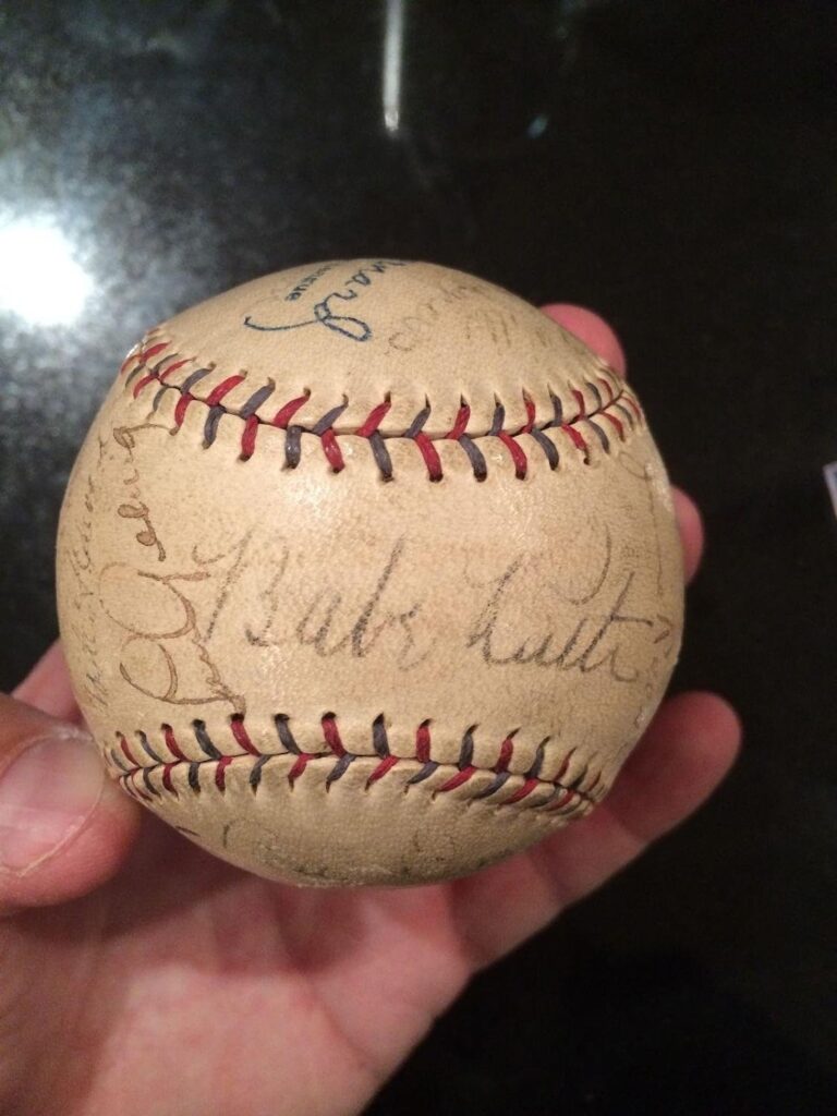 Babe Ruth Lou Gehrig 1930 New York Yankees Team Auto Signed Baseball Jsa Letter - Autographed Baseballs