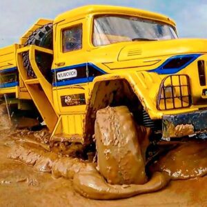 Dirt Busters: MAN KAT 6x6 vs ZIL 131 6x6 vs Land Cruiser 4x4 | RC Cars MUD OFF Road