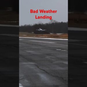 Airplane Landing in Bad Weather #rcpilot #aviation #rc