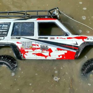 RC Jeep Drives on the Riverbed! 🤯 Epic Off-Road Action with SCX10, TRX4 & Comanche