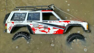 RC Jeep Drives on the Riverbed! 🤯 Epic Off-Road Action with SCX10, TRX4 & Comanche