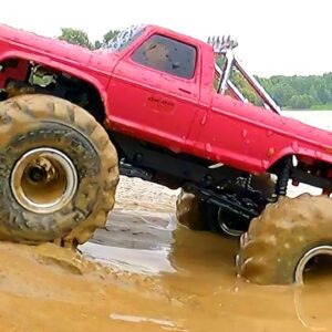 Remote Control MONSTER Truck MUD Racing