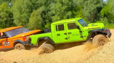 RC Cars Off-Road Adventure – Jeep Gladiator, Land Cruiser Prado & Land Rover Discovery