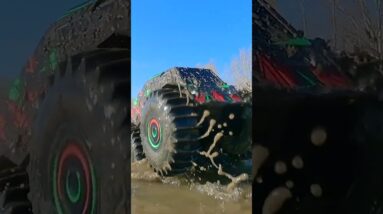 Why RC Sherp Is The BEST MUD Off Road Vehicle