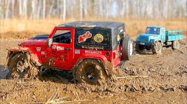 EPIC RC MUDDING! Jeep Wrangler & GAZ 33088 Get Dirty!