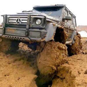 RC Cars vs. STICKY MUD! 😱 Unimog, G63 & Jeep in an EPIC Battle! 💪