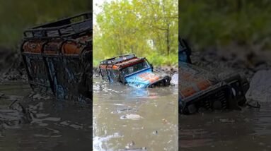 🚙 RC Mud War! 18 vs 118 💥