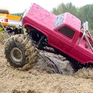 🚙🌧️ Rainy RC Chaos! 1/18 Monster Trucks vs Slippery Riverbed! (Mud-Free Madness!)