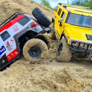 🚙💨 RC Sand Blast! Hummer H2 vs Toyota FJ Cruiser — Wet Dunes Speed Race! (Off-Road Action)