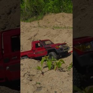 4 RC CARS TRAPPED in Deep Sand! 😱