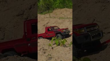 4 RC CARS TRAPPED in Deep Sand! 😱