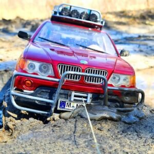 RC BMW X5 DEEP MUD Challenge! 😱 IMPOSSIBLE Winch Recovery! Off Road 4x4
