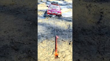 RC BMW X5 DEEP MUD Challenge! 😱