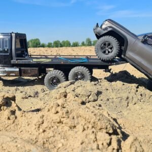 NEW RC Tank 300: First Off-Road TEST! 😱 Stuck in DEEP Sand! | Wilimovich