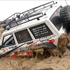 EXTREME RC Mud Recovery! 💥 Trucks Stuck in Deep Clay & Snow