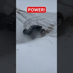 The Way She Drives Is Mesmerizing!! Full Throttle Baby!! RC SXS in the Ice and Snow! #thercsaylors